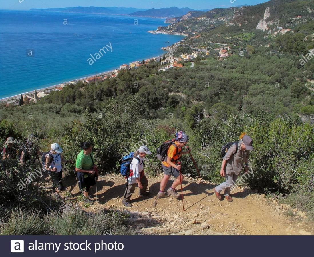 Ilgattosuruotefinalligure Finale Ligure Exterior photo