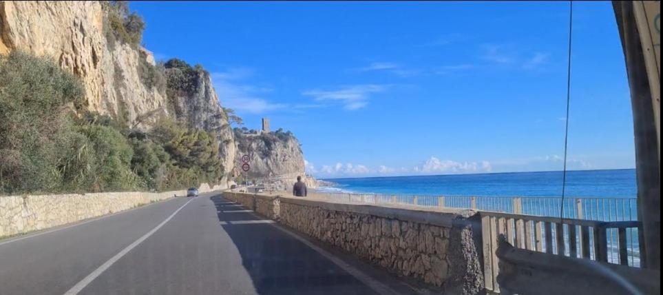 Ilgattosuruotefinalligure Finale Ligure Exterior photo